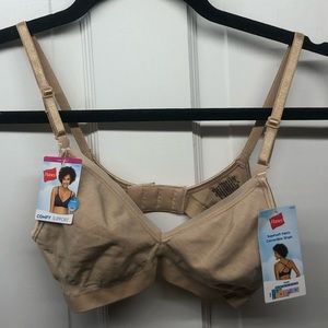 Wireless bra (Hanes)